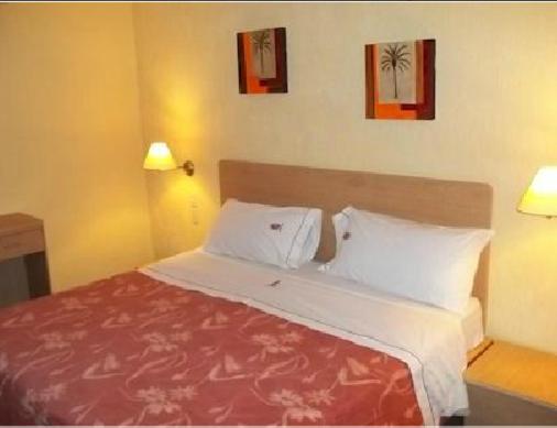 Hotel Castilla Y Leon Guadalajara Zimmer foto